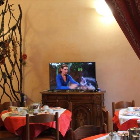 רומא Albergo Sandra מראה חיצוני תמונה